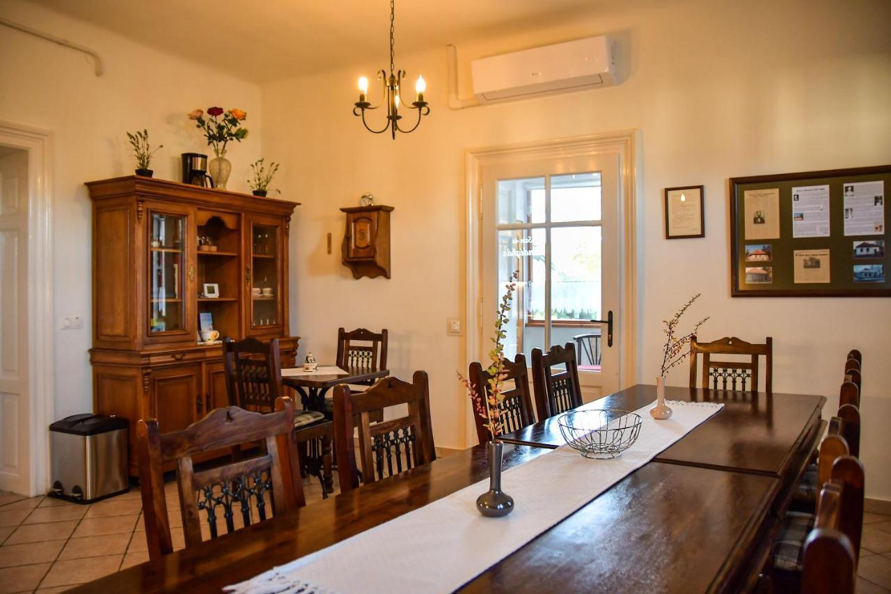 Szin-Es Vendeghaz Bed and Breakfast Szentes Buitenkant foto